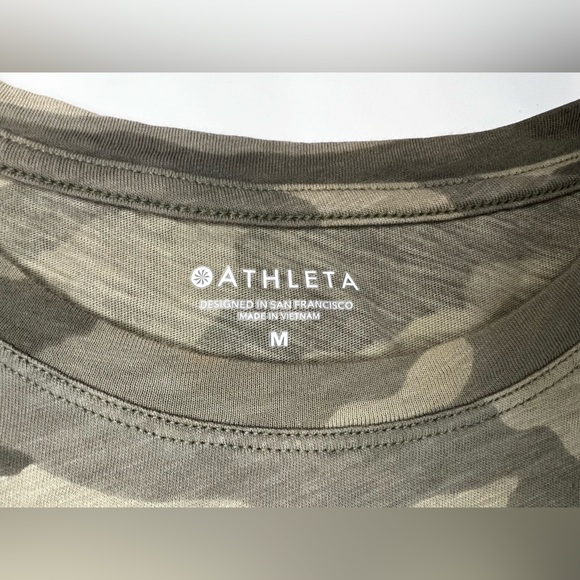 Athleta Organic Daily Camo Crew Short Sleeve Tee - Picture 4 of 7